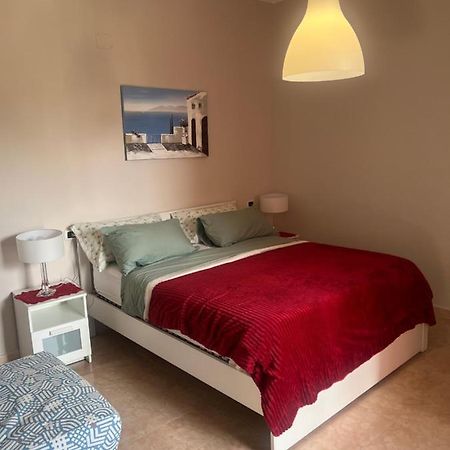 Esther Guest House Castel Volturno Exterior foto
